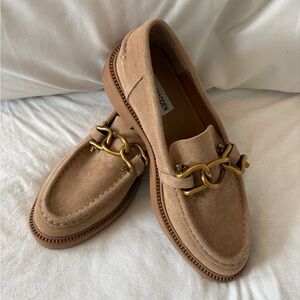 Steve Madden Beige Suede Loafers with Gold Chain
